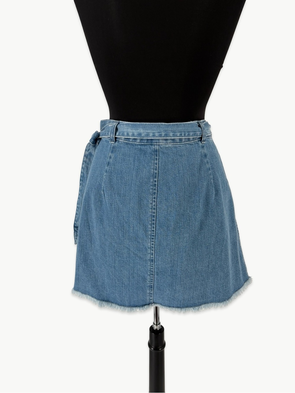 Madewell Raw-Hem Mini Wrap Jean Skirt Size 6 Cardiff Wash Denim 100% Cotton - Picture 3 of 13